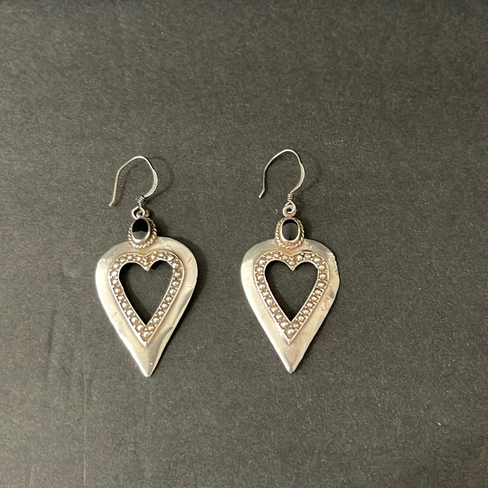 SILVER AND ONYX HEART SHAPED EARRINGS